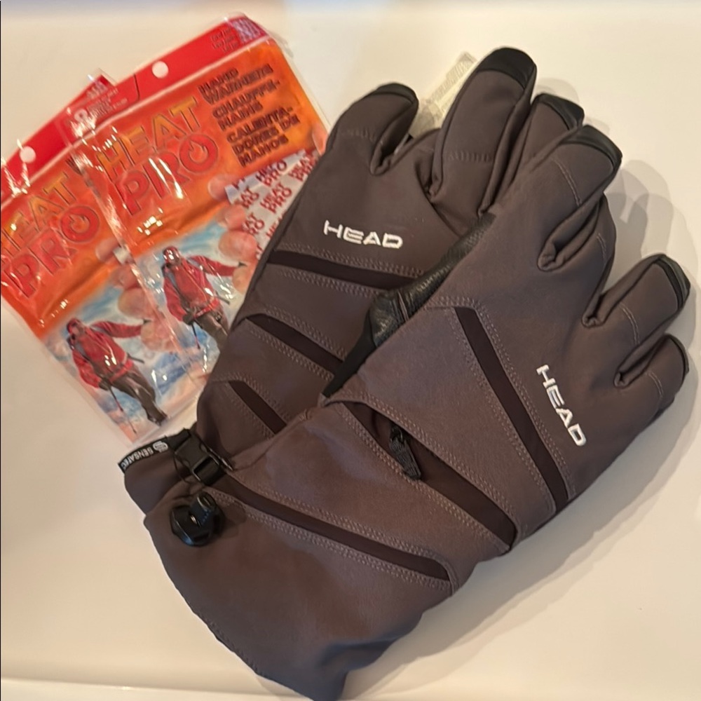 NWT HEAD Insulated Gray Gloves plus 2 packages Heat Pro hand warmers